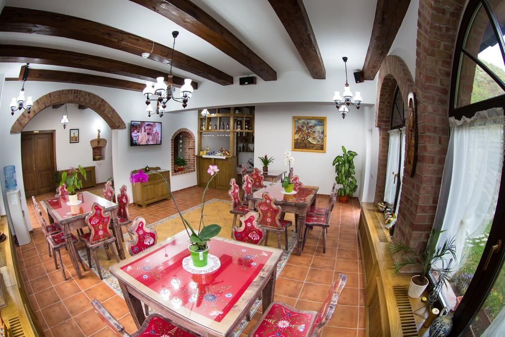 Casa Stefania Hotel Talmacel Bagian luar foto