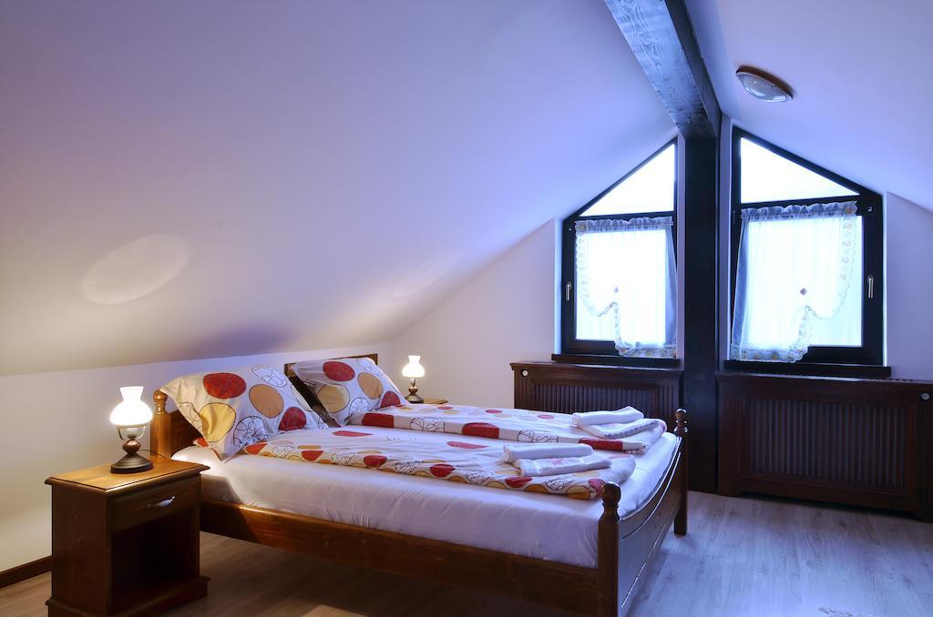 Casa Stefania Hotel Talmacel Bagian luar foto