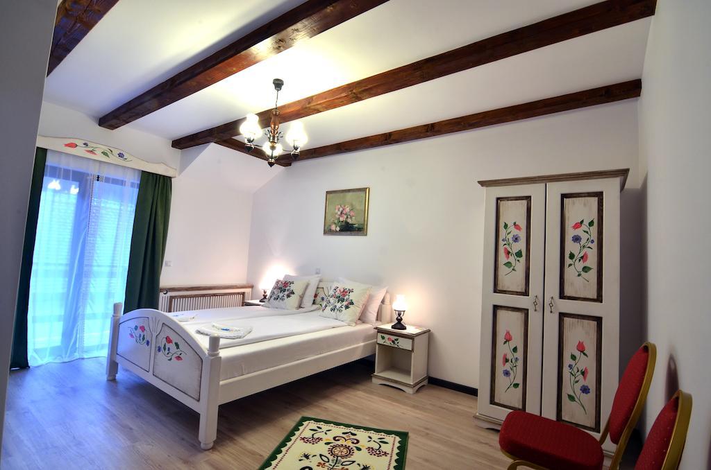 Casa Stefania Hotel Talmacel Ruang foto