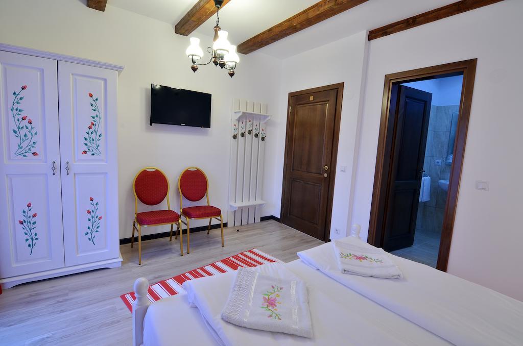 Casa Stefania Hotel Talmacel Bagian luar foto